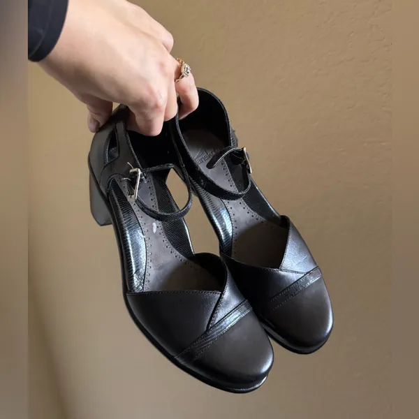 Dansko Roxy Mary Jane Heels Sz 6 in Black‎ NEW leather strap - Image 2