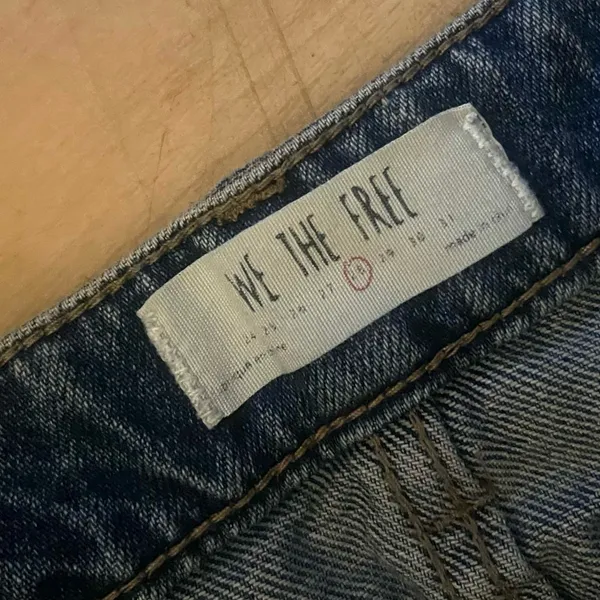 Free People Denim Jean Mini Skirt Zipper Circle Pull Frayed Raw Sz 28 waist - Image 5