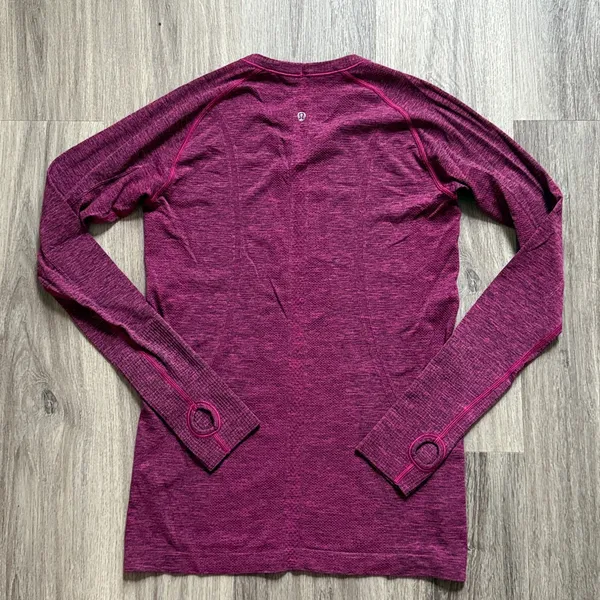 lululemon Long Sleeve Tee in Deep Plum Swiftly Tech Crewneck Size 10 - Image 2