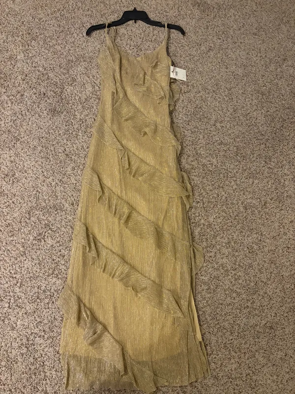Mable Dress Gold Size M - Image 4