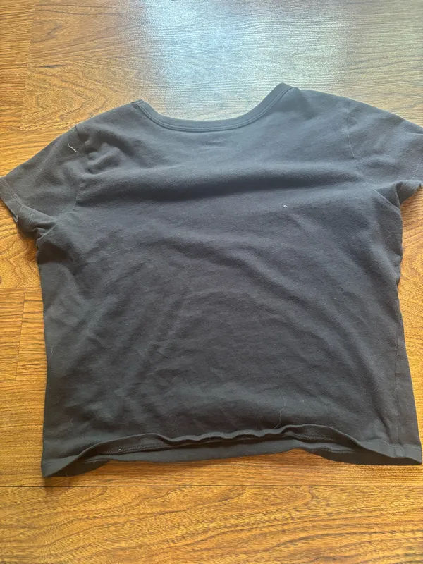 Hollister Baby Tee Black Nashville - Image 2