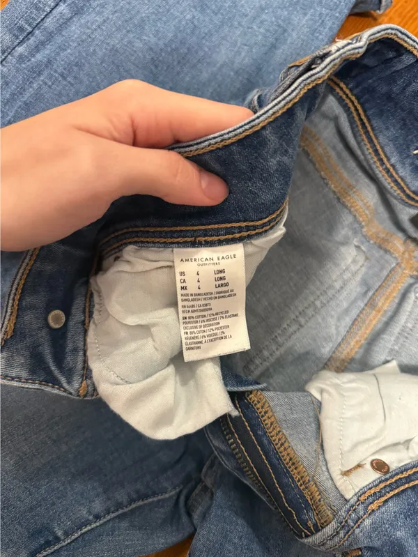 American Eagle Jeans - Image 3