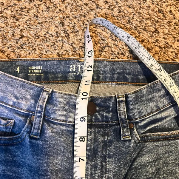 ANA High Rise Straight Jeans Women's Size 4 Distressed Wash Frayed Hem‎ - Image 5