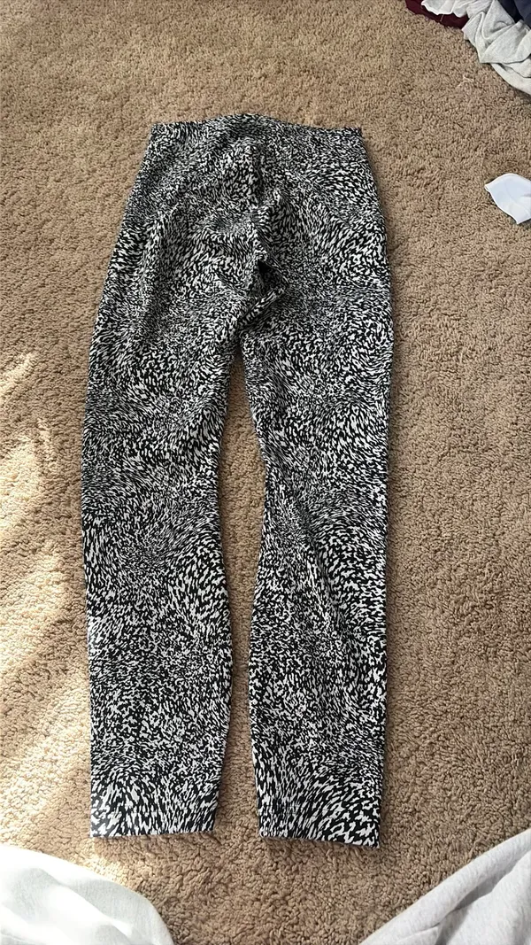 Lululemon Leggings Instill High-Rise 25" 6 - Image 3