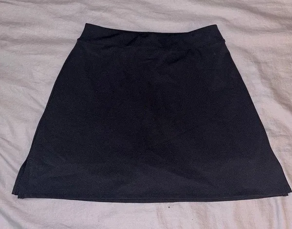 Reformation Riley Ecomove Active Skort Small, Skirt Shorts Under, Double Slits - Image 5