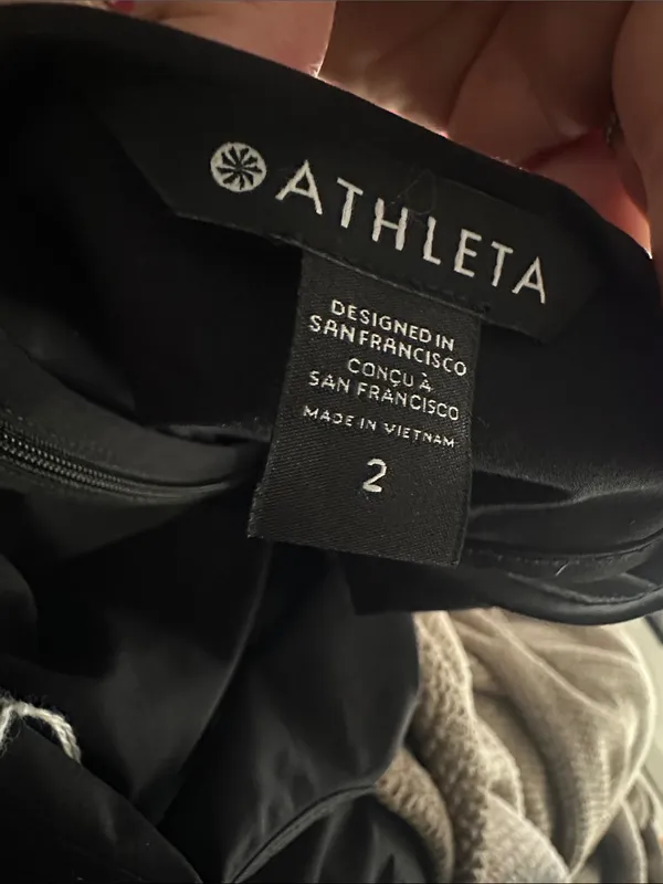 Athleta Brooklyn Jumpsuit Sleeveless V-Neck Jumpsuit Black size 2‎ - Image 3