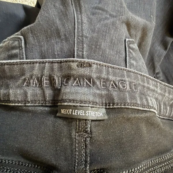 American Eagle Jeans Black Distressed Jegging Next Level Stretch Womens Size 14R - Image 6
