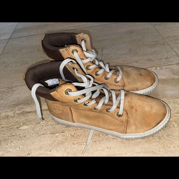 Timberland Women's Skyla‎ Bay Hiking Boot Size 7 - Image 3