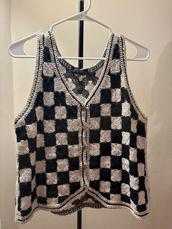 Emery park checkered button up - Image 2