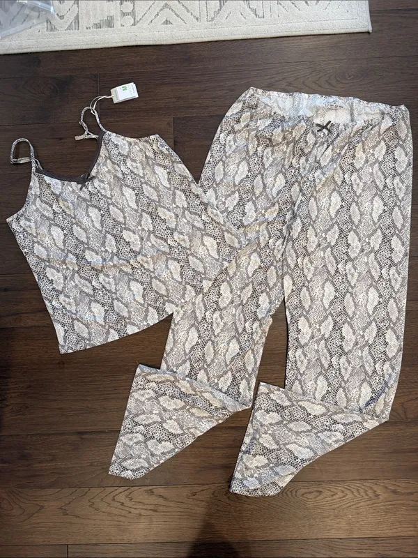 Primark Leopard Lace Cami Pajamas Size Medium NWT - C27-086 - Image 3