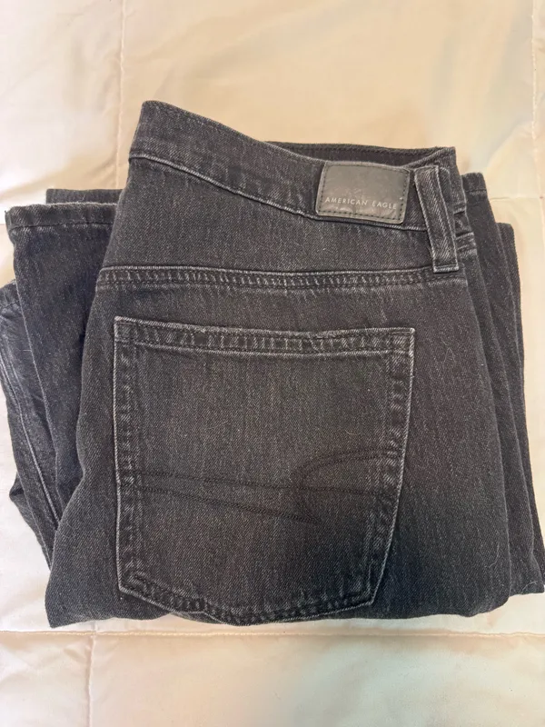 American Eagle Jeans - Image 4