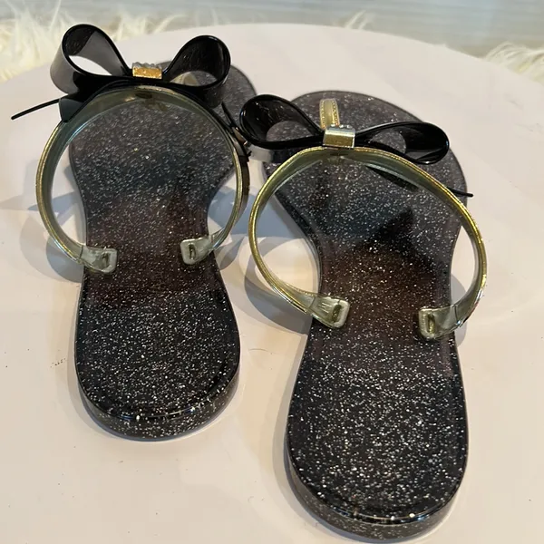 Gold and Black Jelly BOW T-Strap Sandals Slip-on Size 39. - Image 3