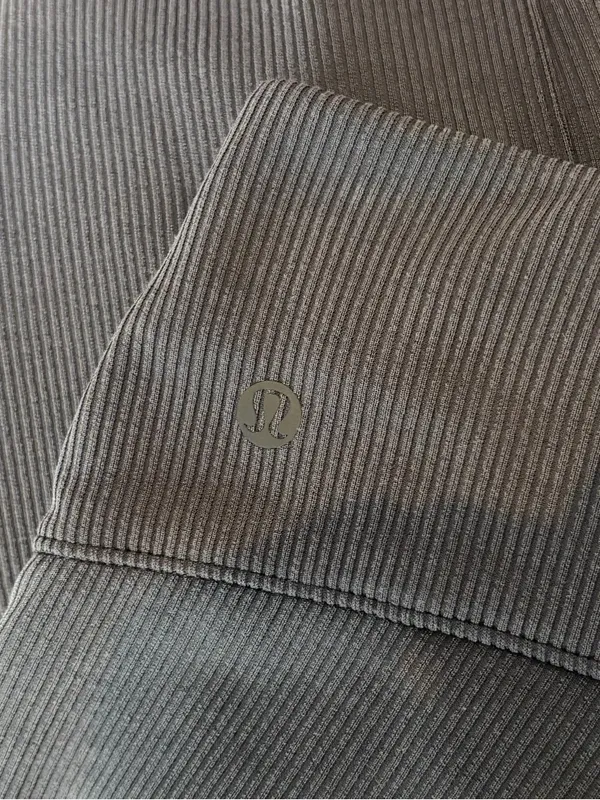 Lululemon women’s workout active Ribbed Softstreme Flared Pant *Regular size 6 - Image 12
