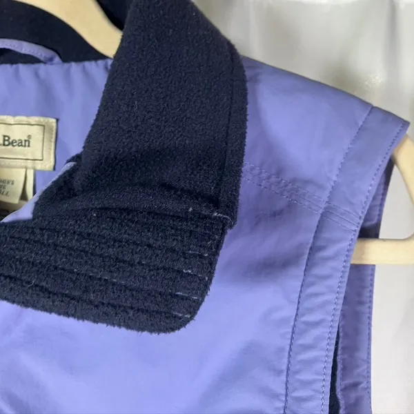 LL Bean Women's Regular Small Lavender Nylon Fleece‎ Lined Vest Zip Pockets - Image 4
