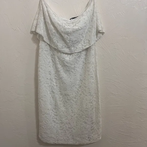 Lulu’s white lace strapless dress size L - Image 2