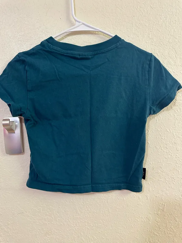 XS Puma Crop Top  - Image 2