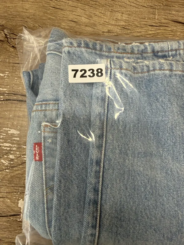 Levi’s 501 s premium denim jeans‎ size 26 - Image 6