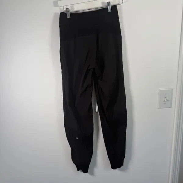 Lululemon Dance Studio Mid Rise Jogger Pants Full Length‎ Black Travel Womens 2 - Image 5