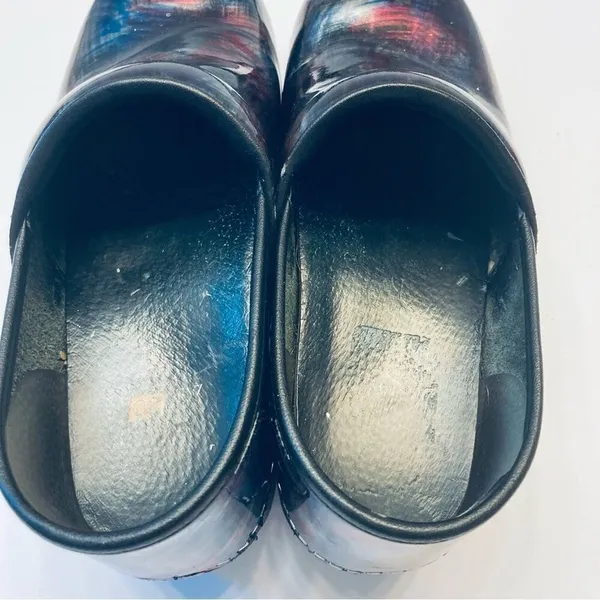 Dansko Professional Clogs Sz 39 Multi Color Abstract Patent Leather Nursing Shoe - Image 6