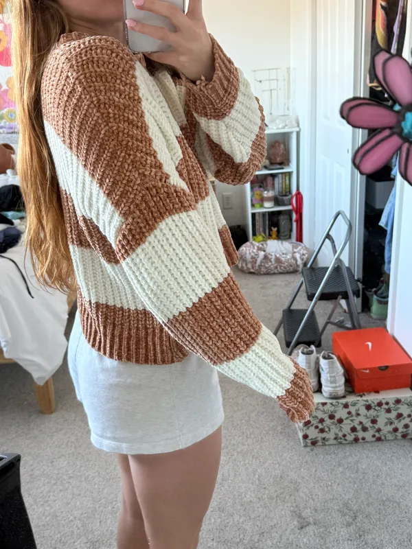 PacSun Sweater - Image 2