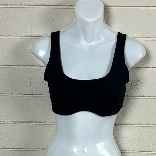 Gymshark Black Sports Bra size M - Image 5