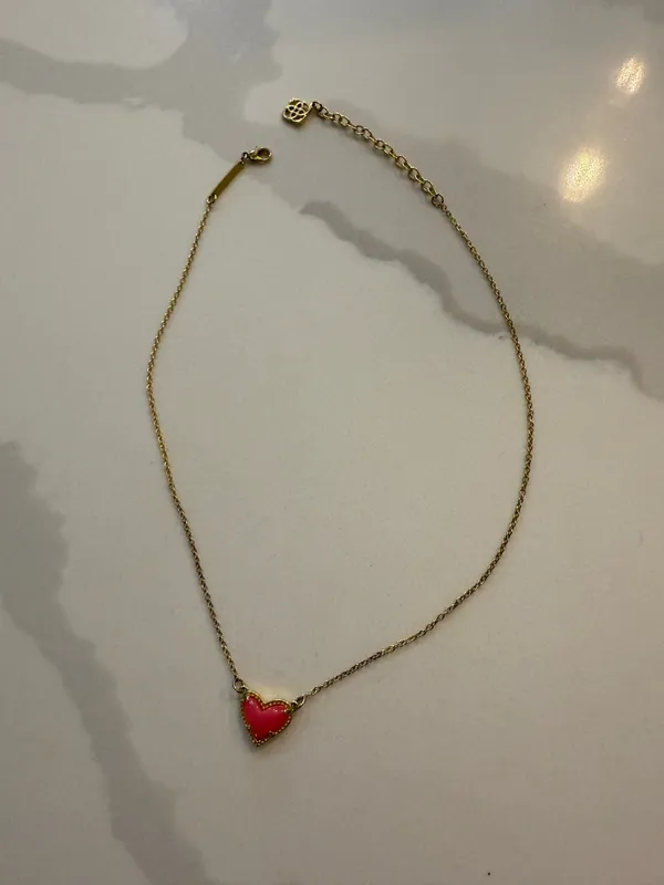 Kendra Scott Elisa Pendant Necklace Heart Neon Pink Magnesite - Image 2