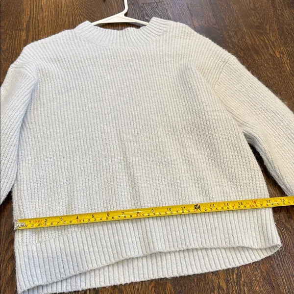 H&M Sweater XS - Image 6