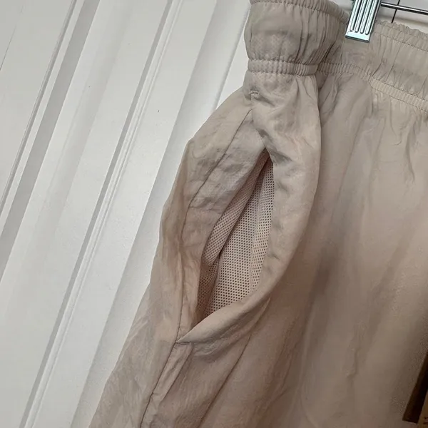 Nike‎ Tan Loose Fit Mid Rise Windbreaker Crops Size 1X - Image 5