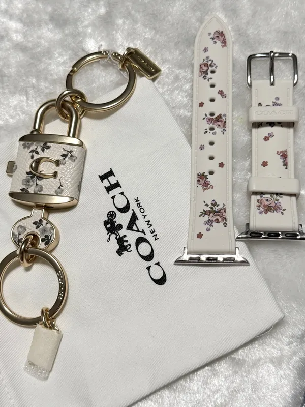 Coach keychain for women, key ring, lock, bag charm, leather floral pattern-RARE - Image 6