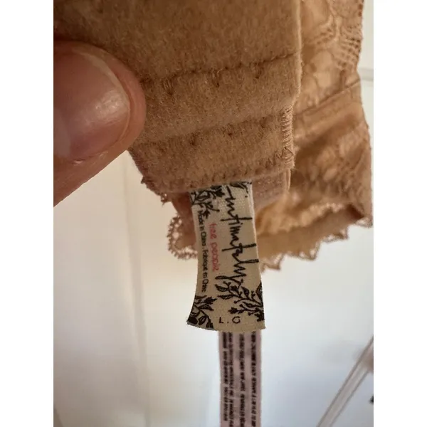 Intimately Free People nude lace halter bralette size large - Image 3