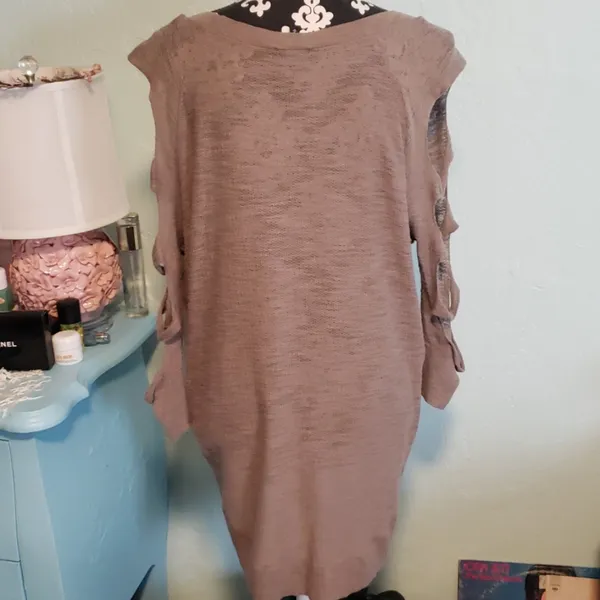 Express tan cutoutlightweight sweater - Image 2