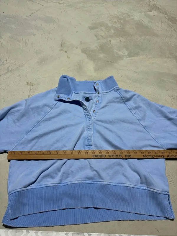 American Eagle Light Blue Women's Pullover Snap-Front Sweatshirt medium - Image 3