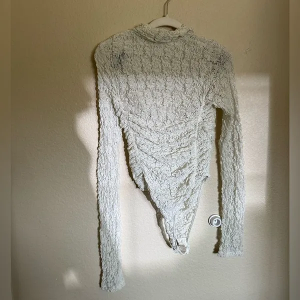 Free People Party Favor‎ Textured Turtleneck Bodysuit Sz Small in Ivory Cream - Image 9