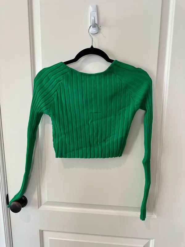 Superdown twist crop top green - Image 2