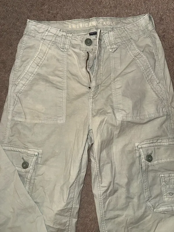 American Eagle light green-creme cargo pants - Image 2
