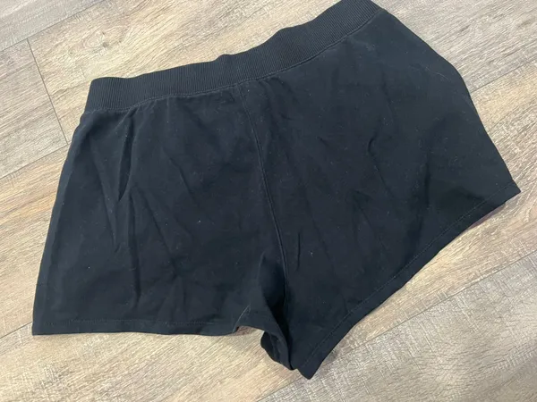Hollister dad sweat shorts - Image 4