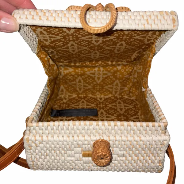Urban Outfitters Harper White Rattan Wicker Straw Square Crossbody Purse Bag - Image 7