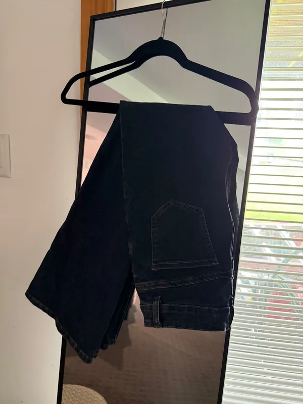 SHEIN Dark Blue High-Rise Flare Jeans - Image 4