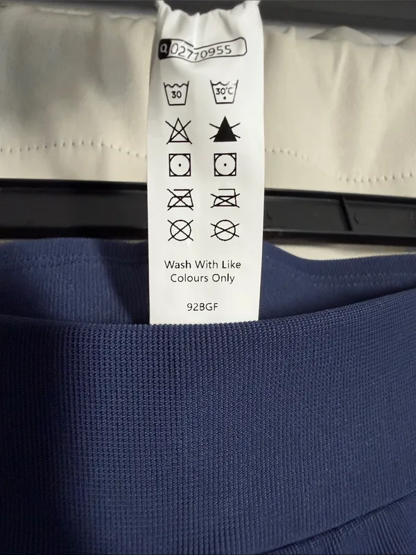 NWT Halara Flex HighWaist Body Sculpt WaistSlimming Pocket Wide Leg Pants Navy M - Image 7