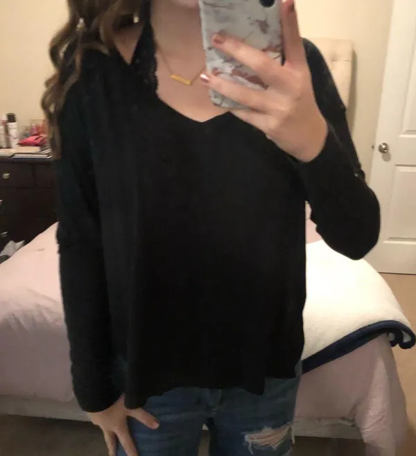 American Eagle Classic black long sleeve. - Image 2
