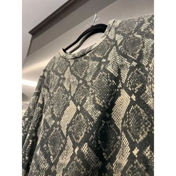 Show Me‎ Your Mumu Boyfriend size large Ziggy Python Sweatshirt MSRP $128 - Image 3