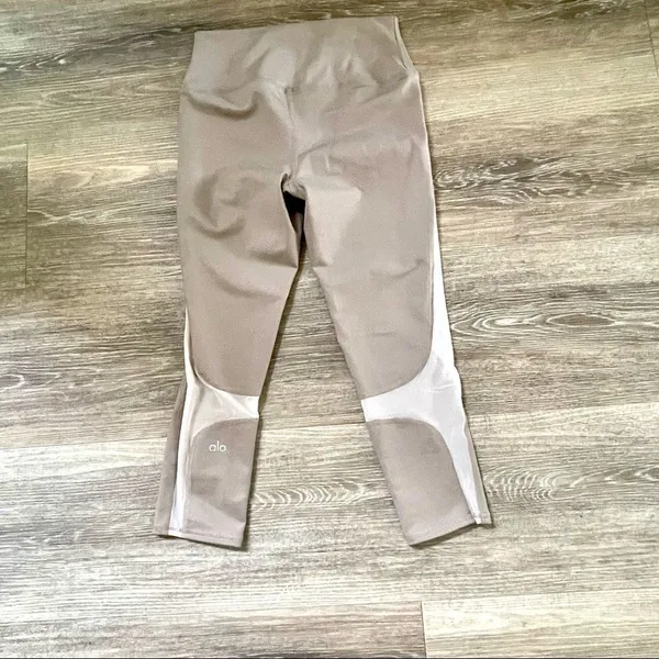 Alo yoga high waist Capri tan mesh legging - Image 3