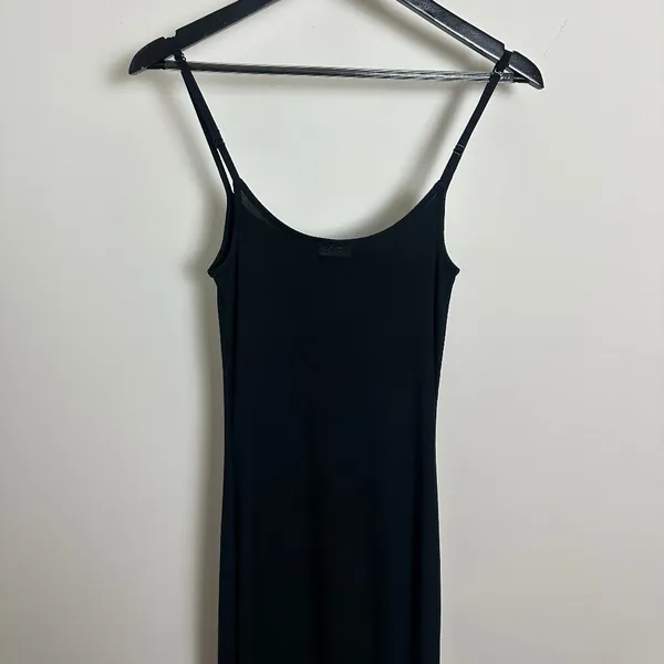 SKIMS Ribbed Long Slipdress in Onyx Black Size Medium - Image 10