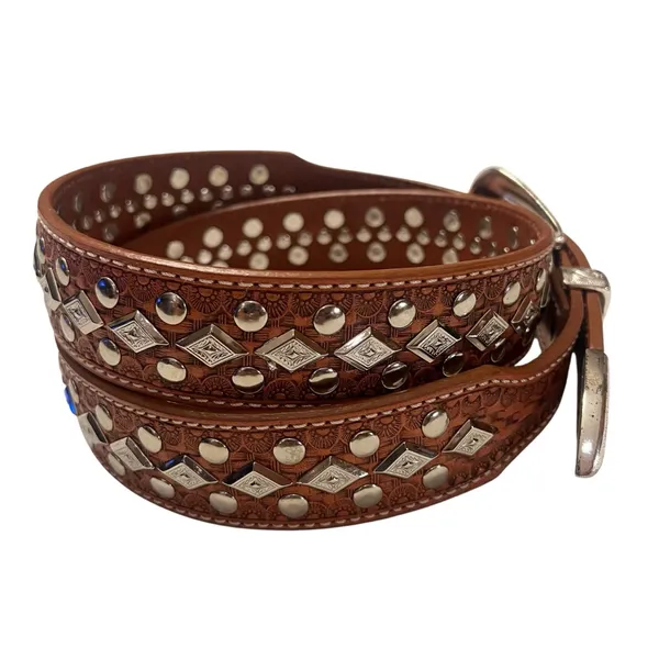 Concho Cowgirl Leather Belt with Silver Studded Hardware - Image 6