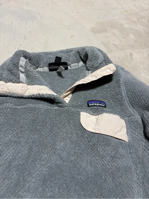 Patagonia retool snap T Women's Gray Fleece Pullover Sweater small - Image 4