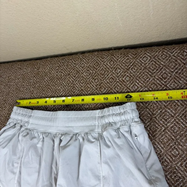Lululemon Hotty Hot High-Rise Short 3” Sz 8 White Outdoor Casual Preppy Gorpcore - Image 12