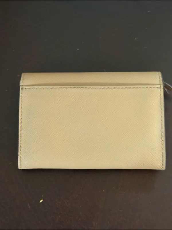 Michael Kors Tan Saffiano Leather Compact Wallet with Gold Logo - Image 4
