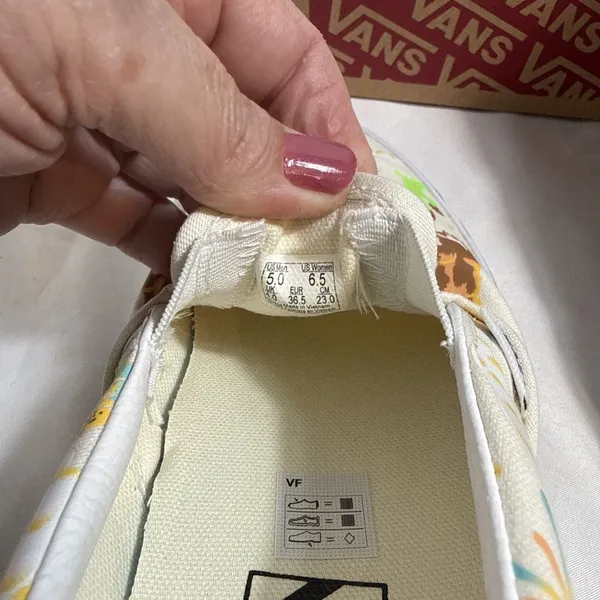 Vans Classic Slip On Shoes Womens 6.5 Get Outdoors Marshmallow Canvas Roadrunner - Image 7