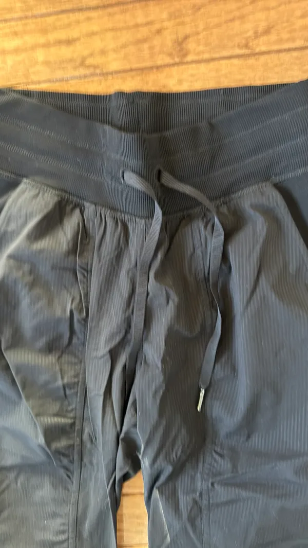 Lululemon Joggers Dance Studio - Image 3