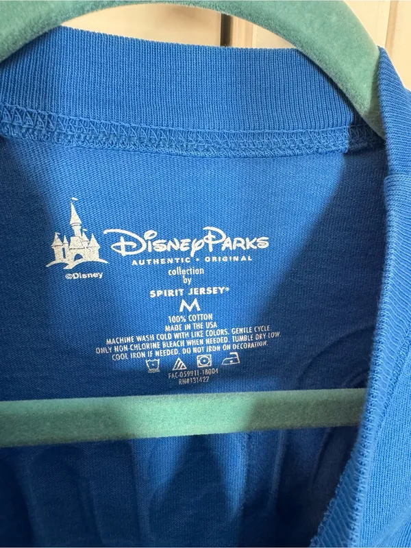 Disney Snow White Spirit Jersey Blue Yellow Ombre Poison Apple Disneyworld Sz M - Image 3